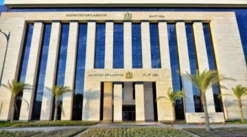 فرص 7000.. وظائف متنوعة تُطرح عبر وزارة العمل بشروط مغرية لجميع التخصصات